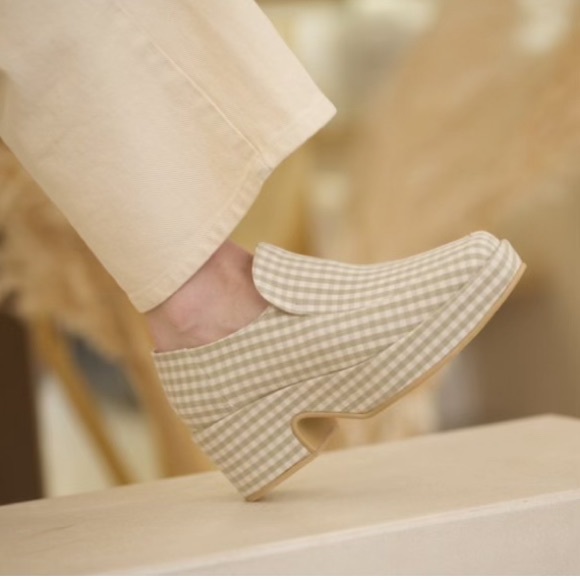 ANNE THOMAS NANCY VICHY TAN/BEIGE BRAND NEW GINGHAM LOAFER SIZE 39 - Picture 3 of 8